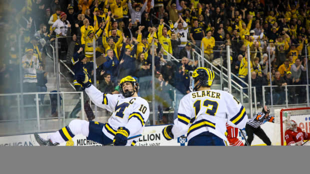 mihockey-0303